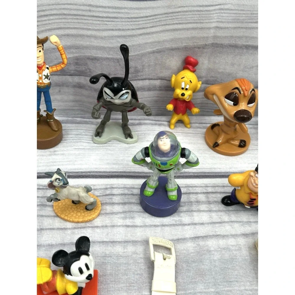 LOT OF VINTAGE 70'S 80'S 90'S DISNEY‎ ACTION FIGURES/ TOYS / WATCH   *4